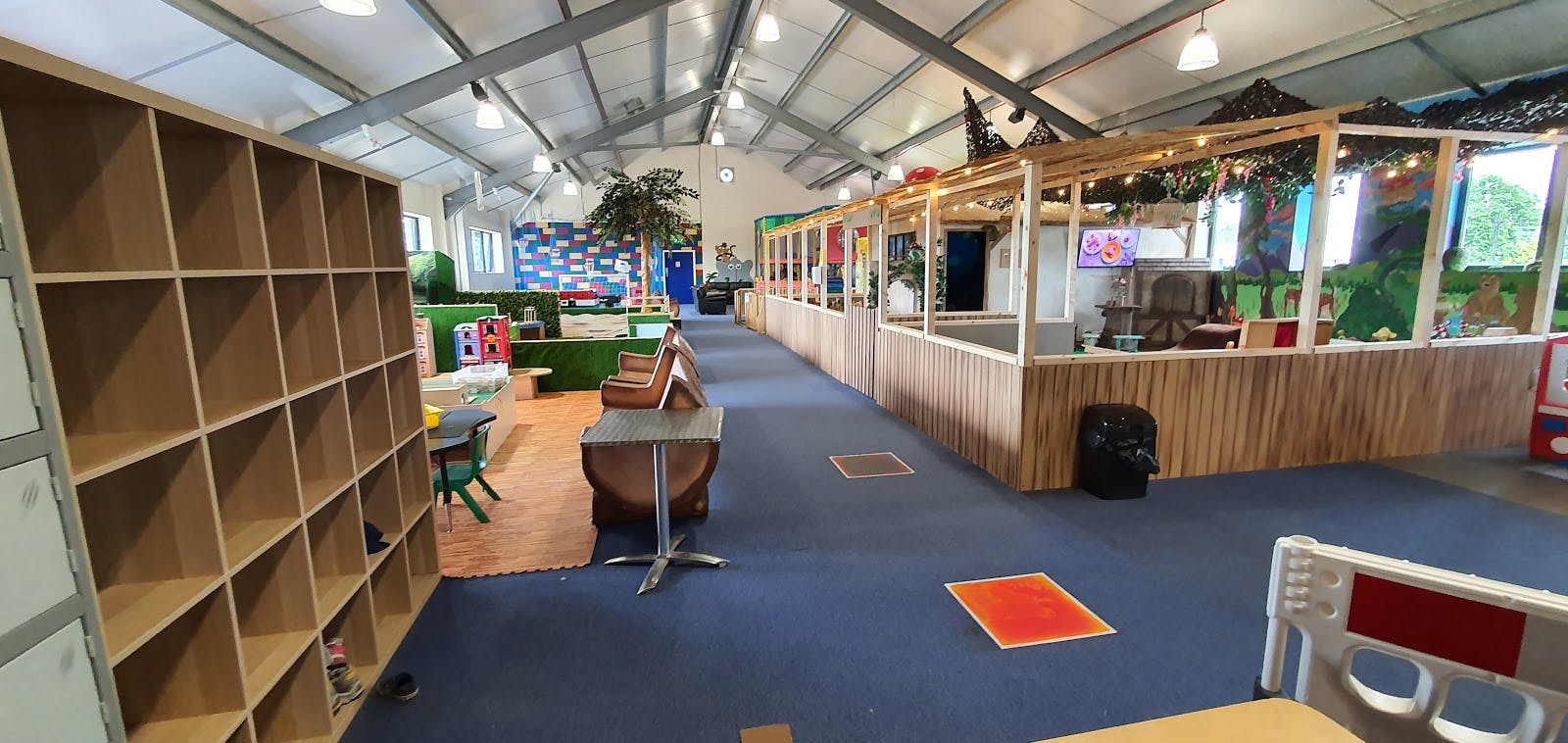 The Hideaway - >Neil Sayle</a>