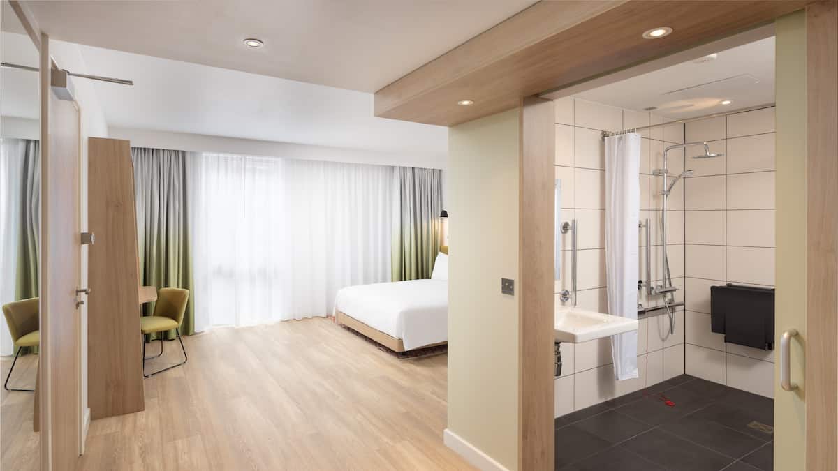 Rooms at Hampton by Hilton Rochdale