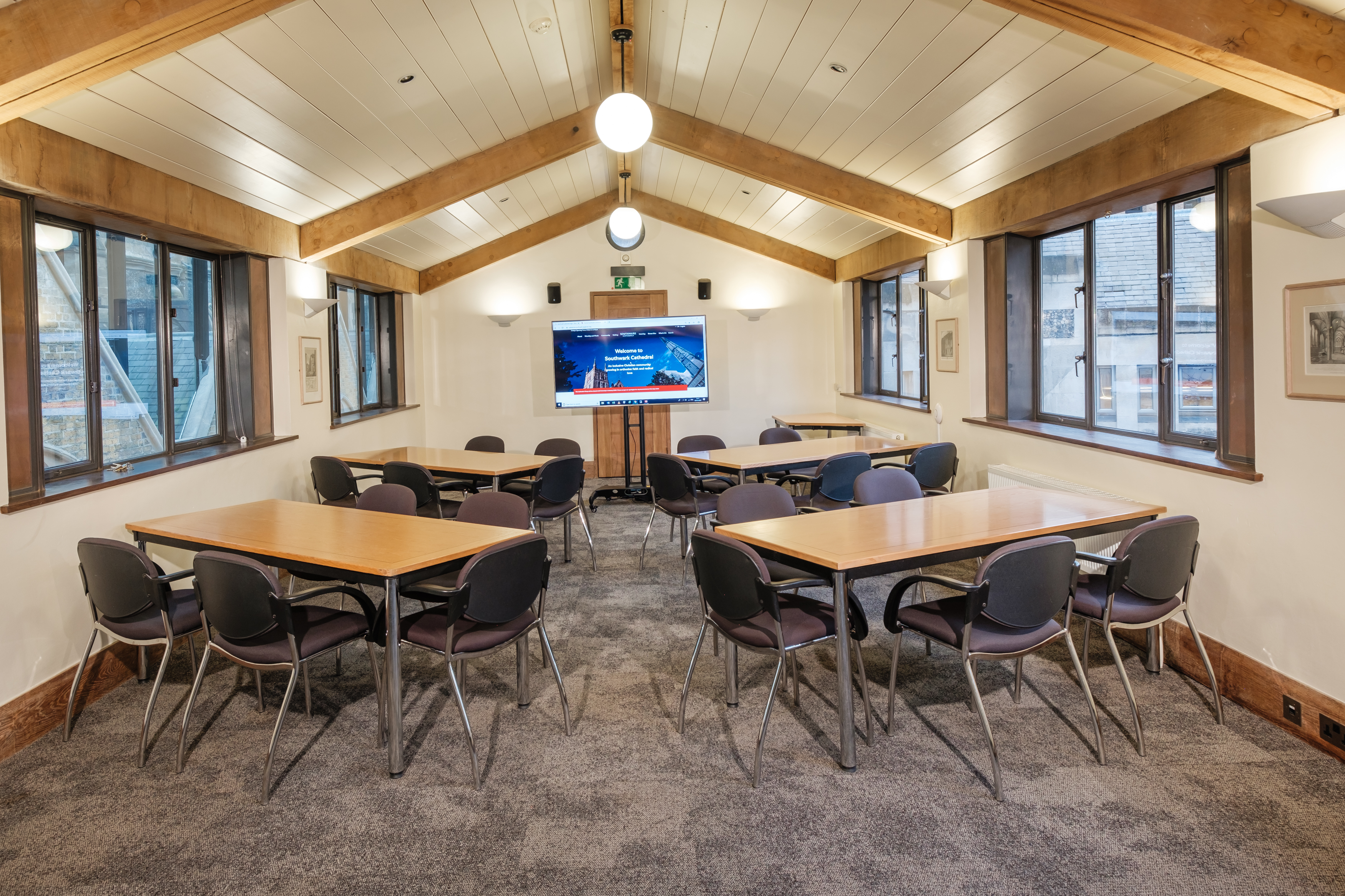 JTW Room in Southwark Cathedral, versatile meeting space for workshops and conferences.