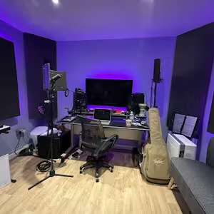 BlueHawk Studios - b0dapqjop1n.jpeg