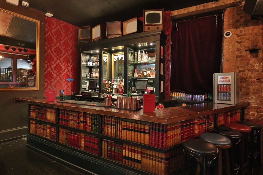 Greenhouse bar in Forest Road Brewery, ideal for intimate gatherings and cocktail events.