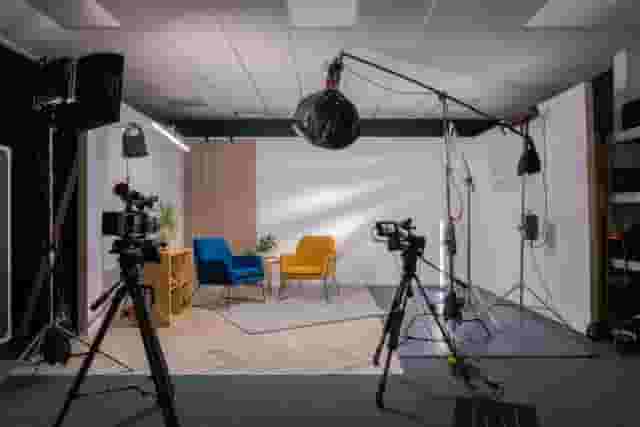 VisualVerse Studios