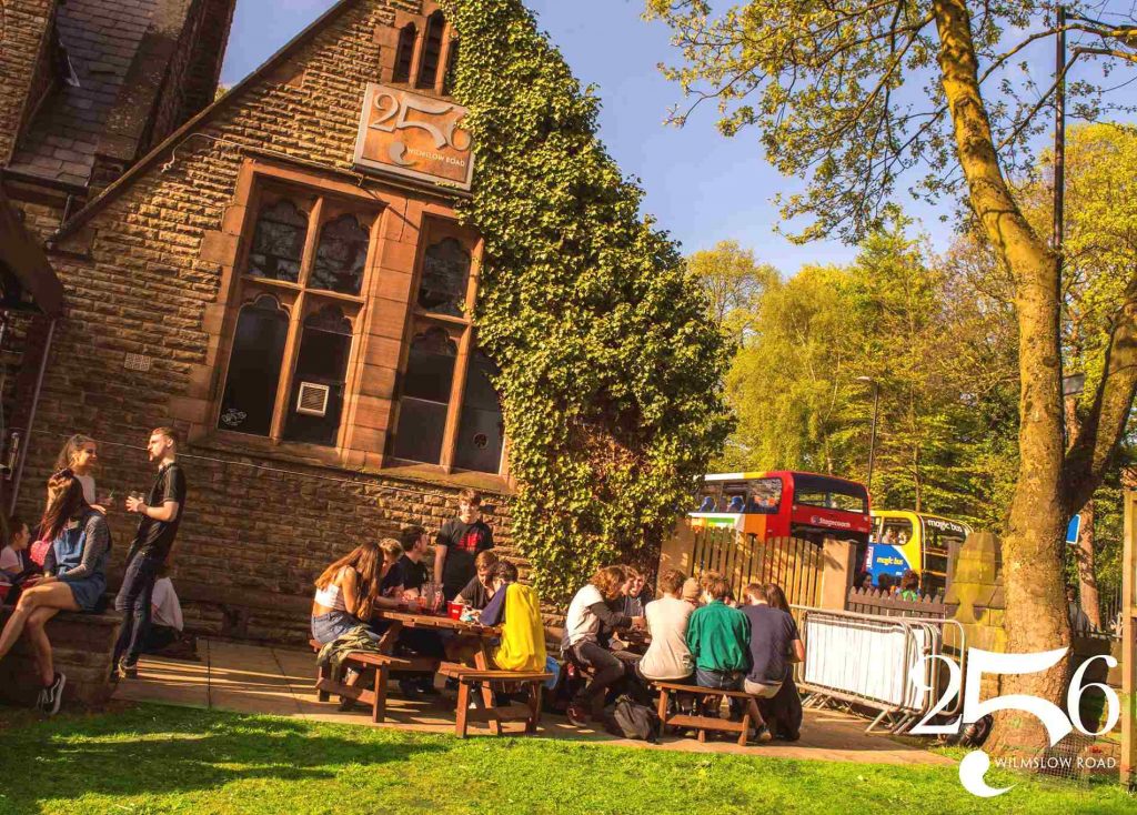 Fallowfield Beer Garden – 256 Fallowfield
