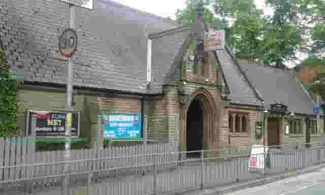 256 Fallowfield