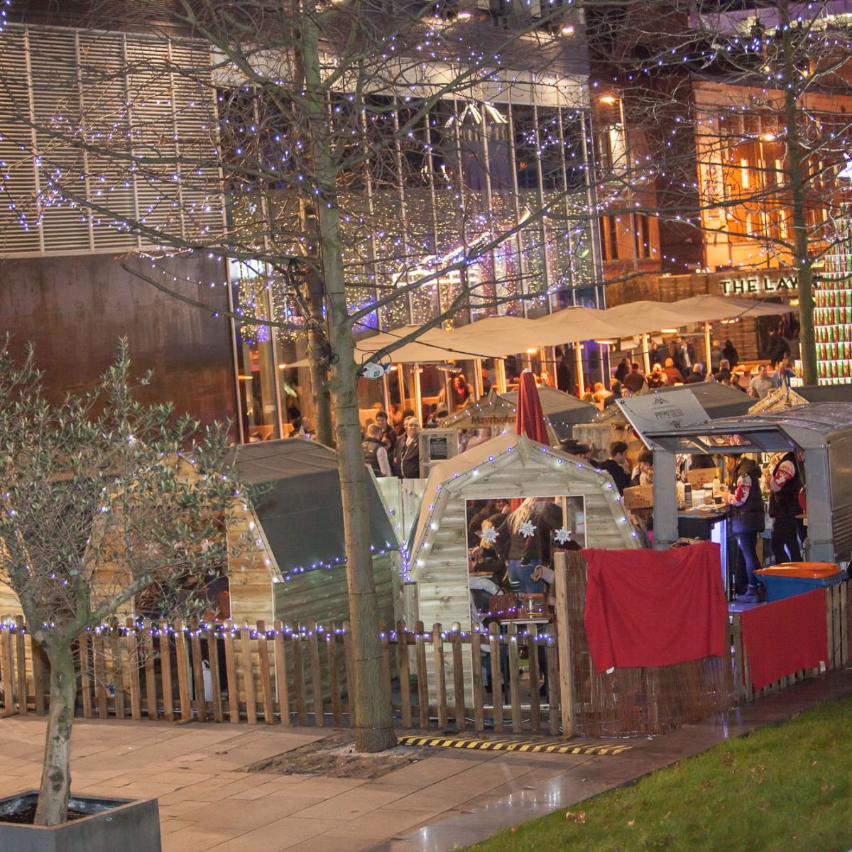 Bar Hutte opens in Spinningfields ...