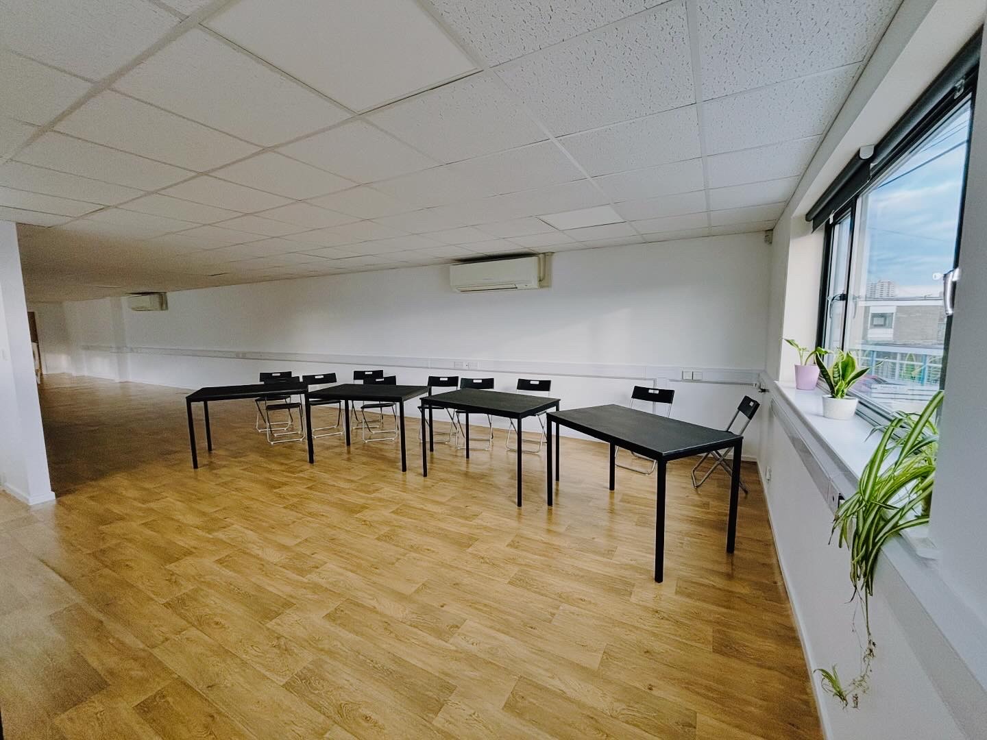 Spacious Loft Studio meeting room in Bristol, ideal for workshops and collaborative sessions.