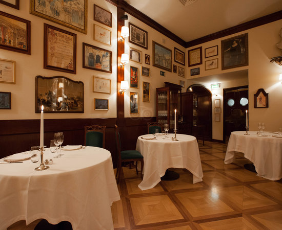 Street at the Grand Hotel et de Milan ...