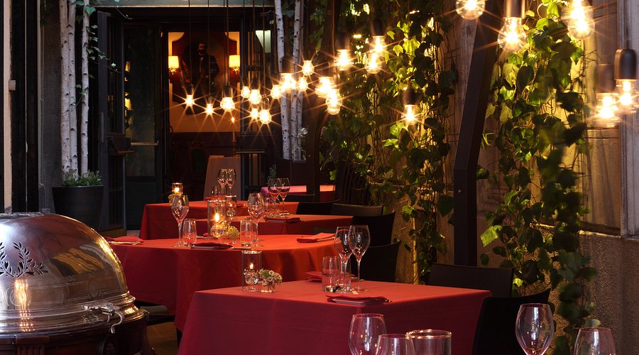 Elegant dining at Don Carlos Restaurant with warm lighting for special events.