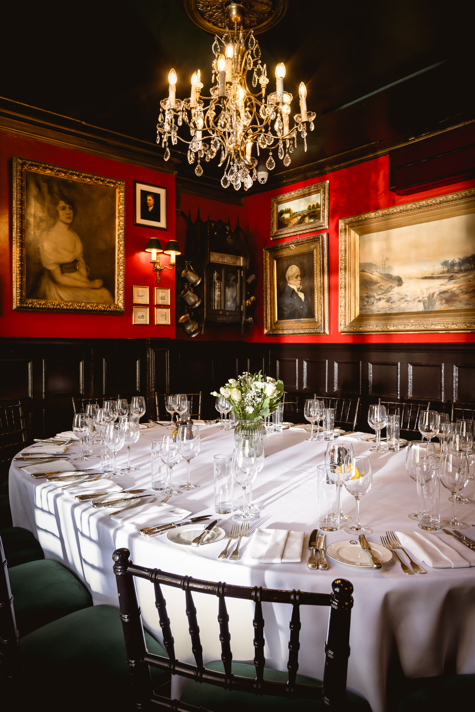 Jacobite Room - gp4nfvwq0kc.jpg