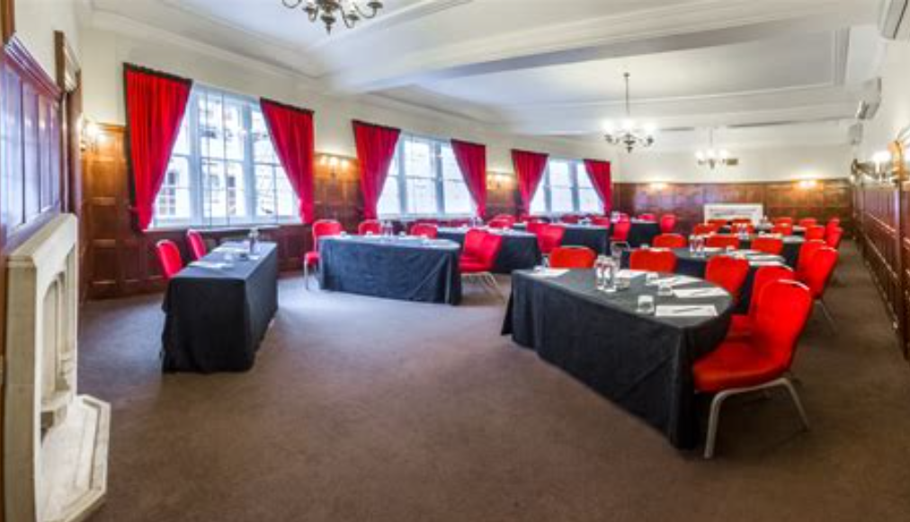 Euston Suite - 2vdo2agdd44.png