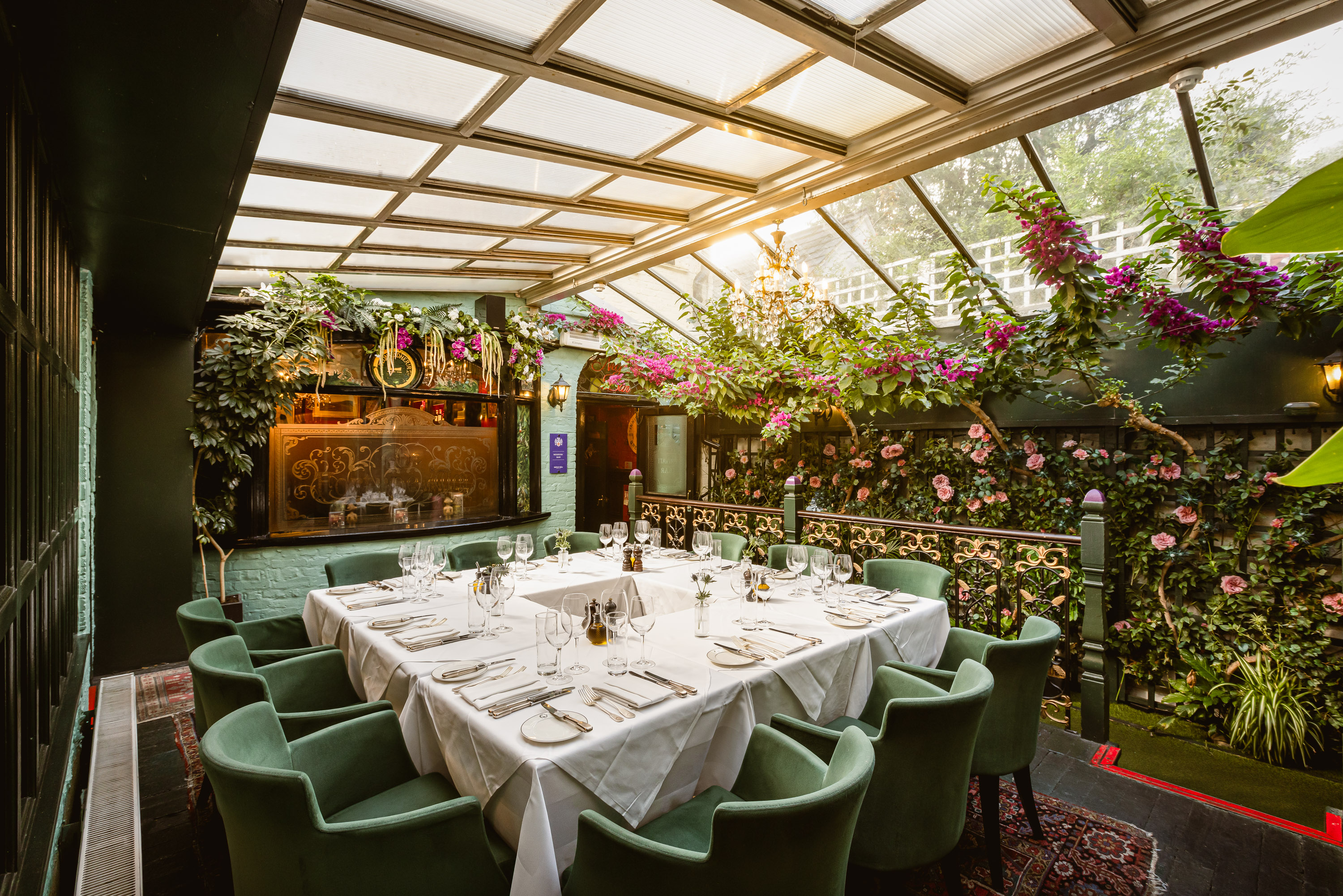 Elegant courtyard dining area in Boisdale of Belgravia, perfect for private dinners and networking events.