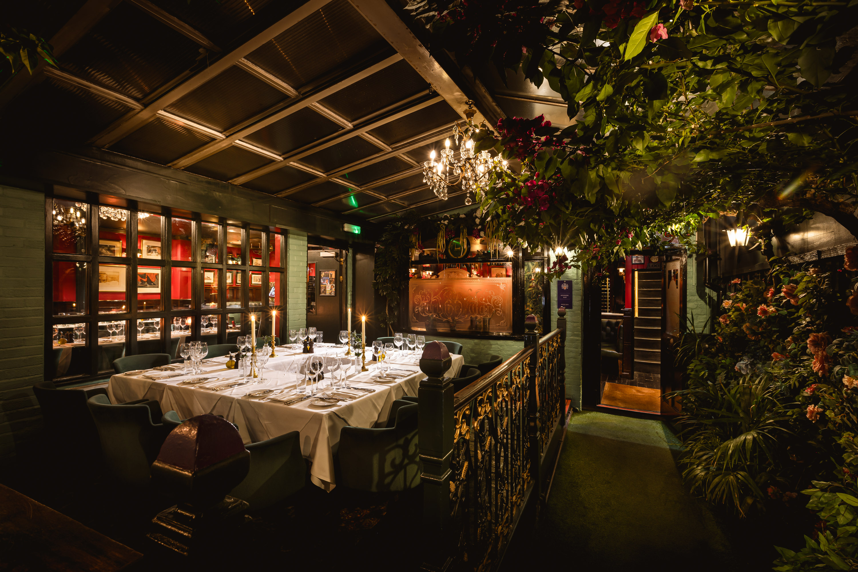 Intimate Courtyard Garden dining space in Boisdale of Belgravia for corporate events.