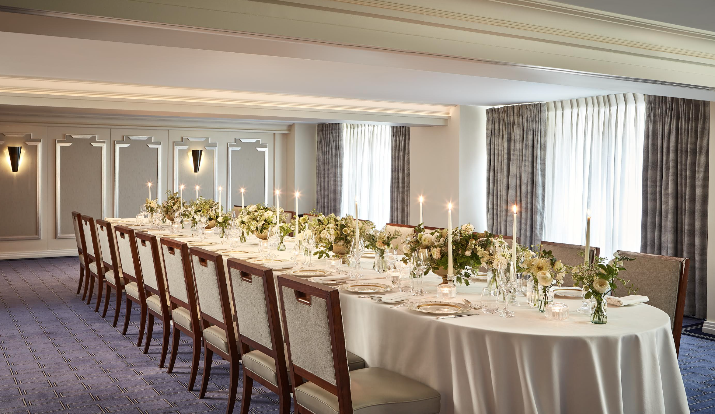 Elegant banquet table at Claridge's, perfect for formal dinners and corporate events.