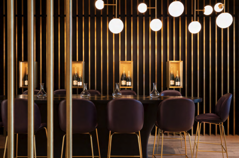 Hithe + Seek Bar & Kitchen: elegant event space for corporate gatherings and social events.