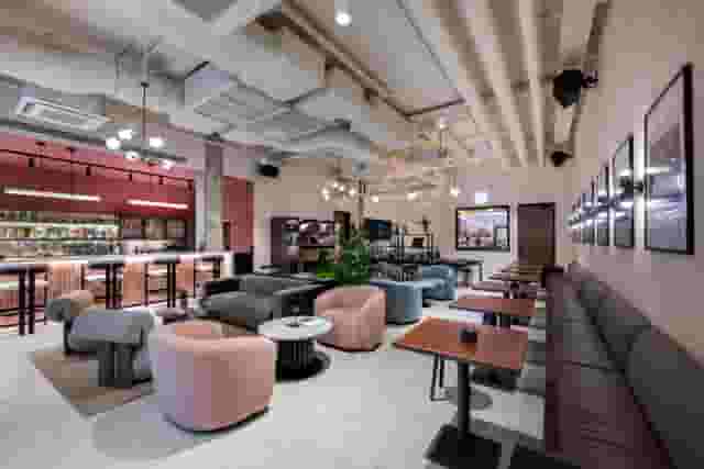Qube Elephant Lounge & Bar