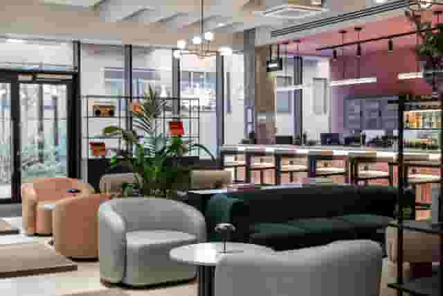 Qube Elephant Lounge & Bar