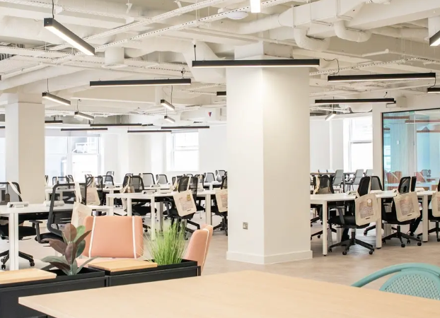 Huckletree Oxford Circus Enterprise Suite event space, natural light, modern meeting
