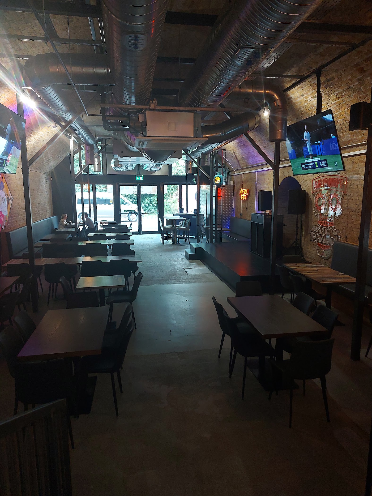 Metropolis London | Embankment ...