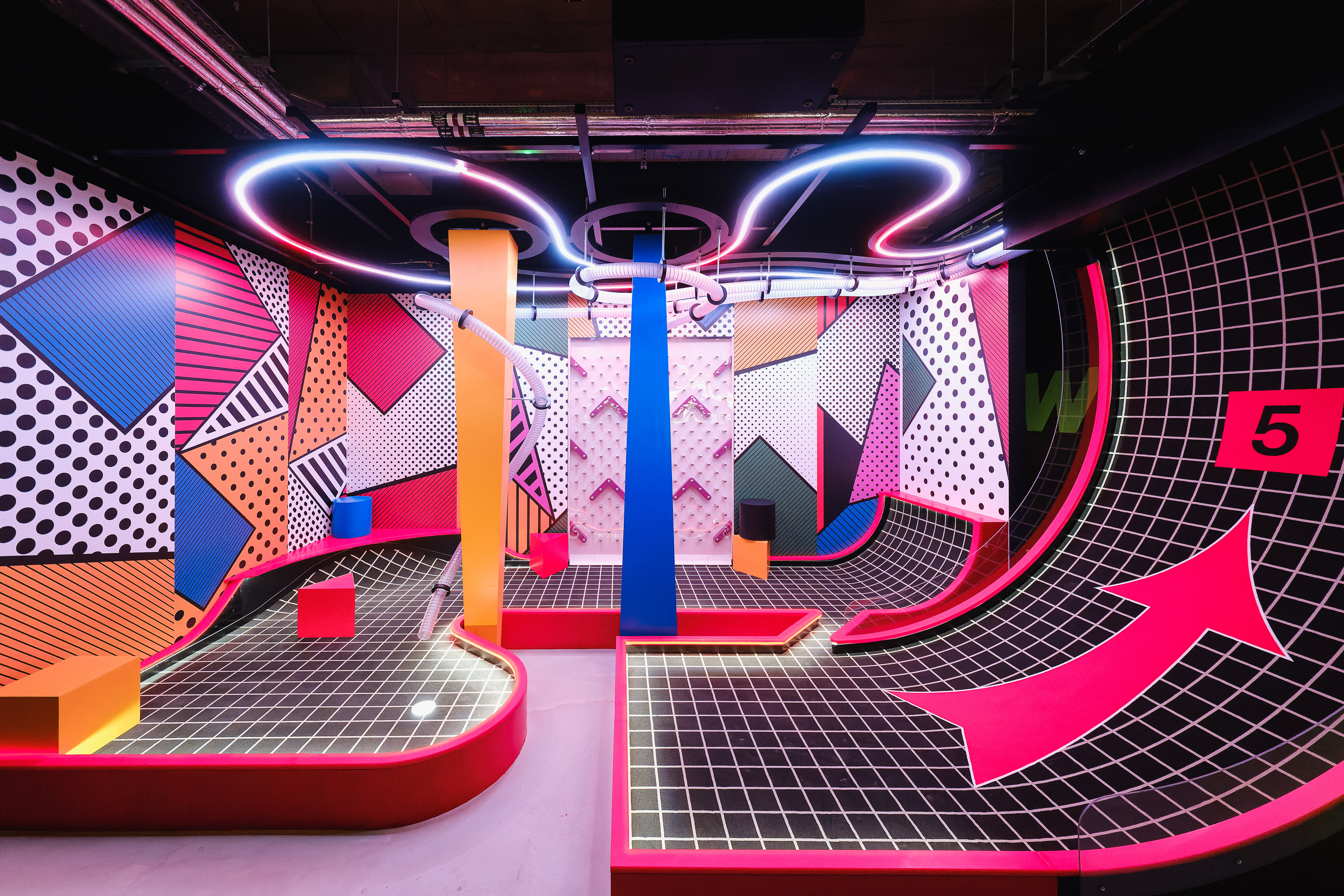 Whole Venue - xzs0sxfujbu.jpg