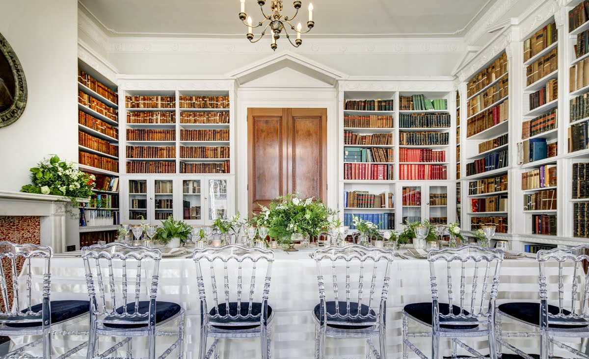 The Writing Room - 53gkrdfdsui.jpg