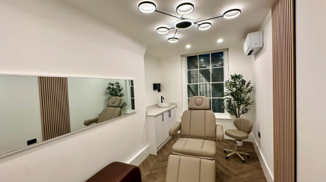 Minsony private treatment suite for luxury wellness sessions and professional consultation.