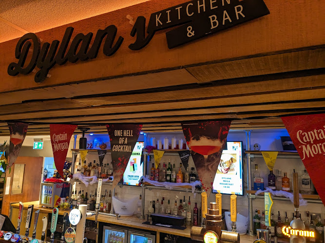 Dylan's Kitchen and Bar - Hero Image