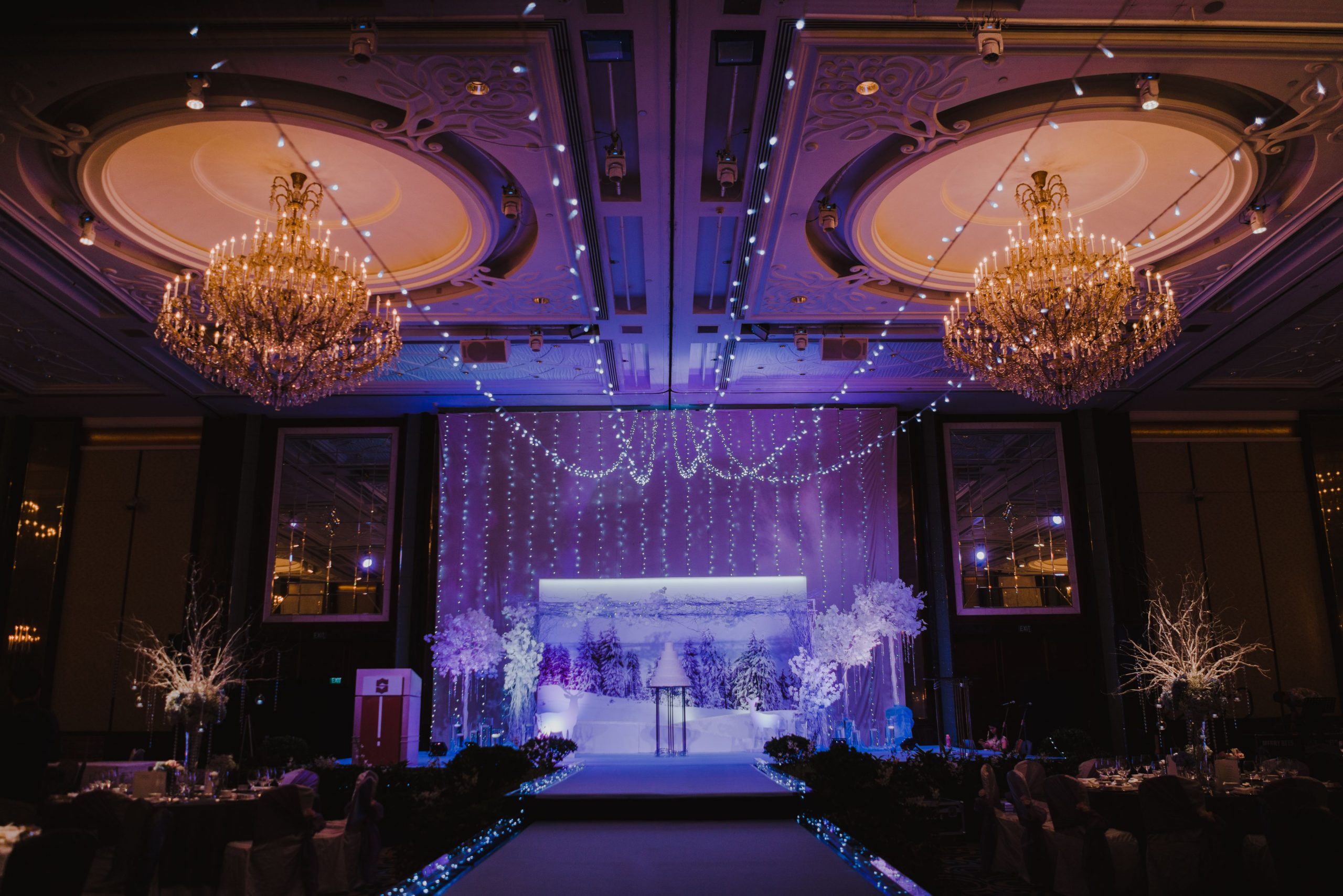 Elegant ballroom in Shangri-La Singapore, perfect for gala events and formal gatherings.