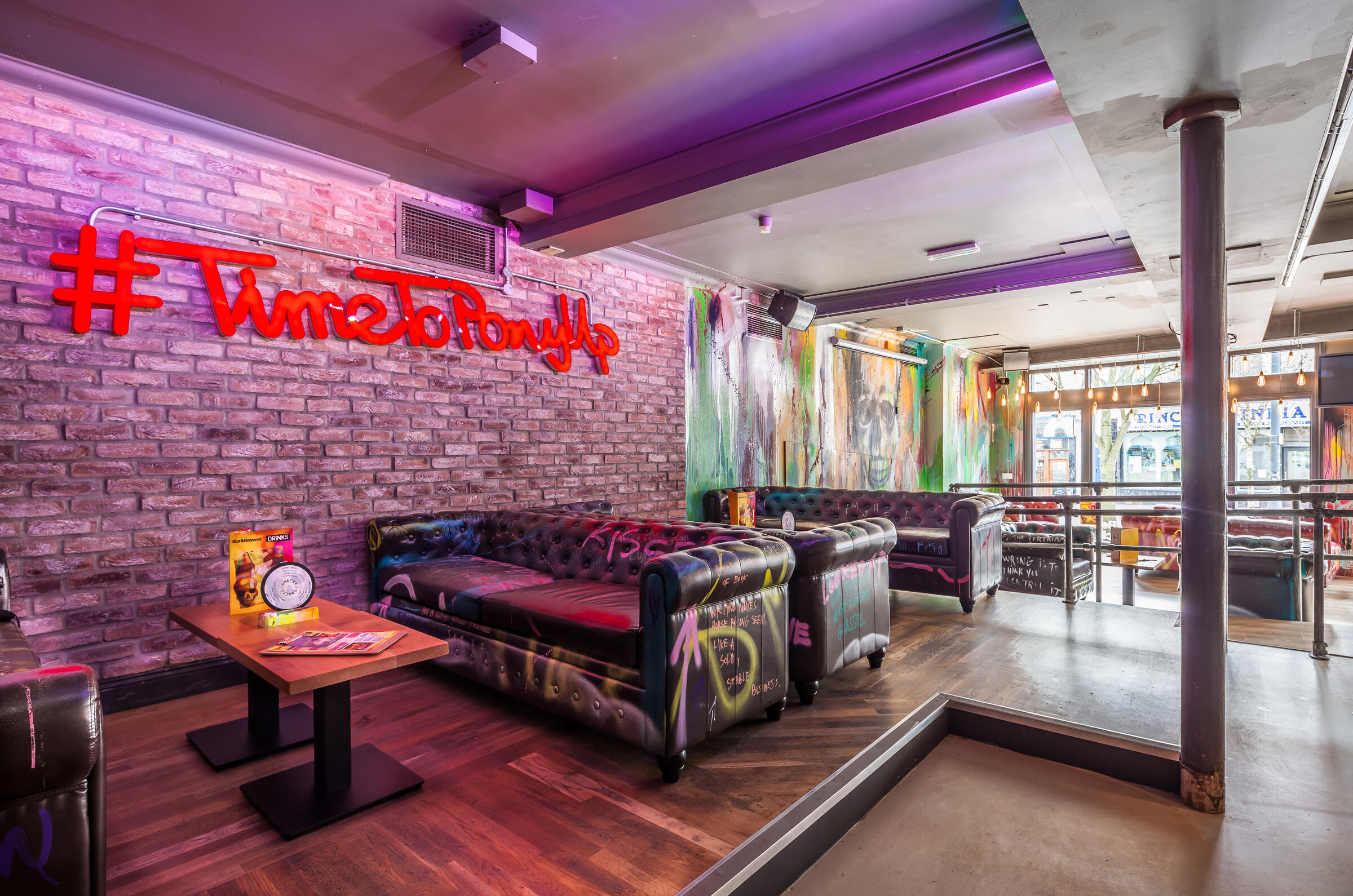 Front Bar - 03pkgrecrn3.jpeg