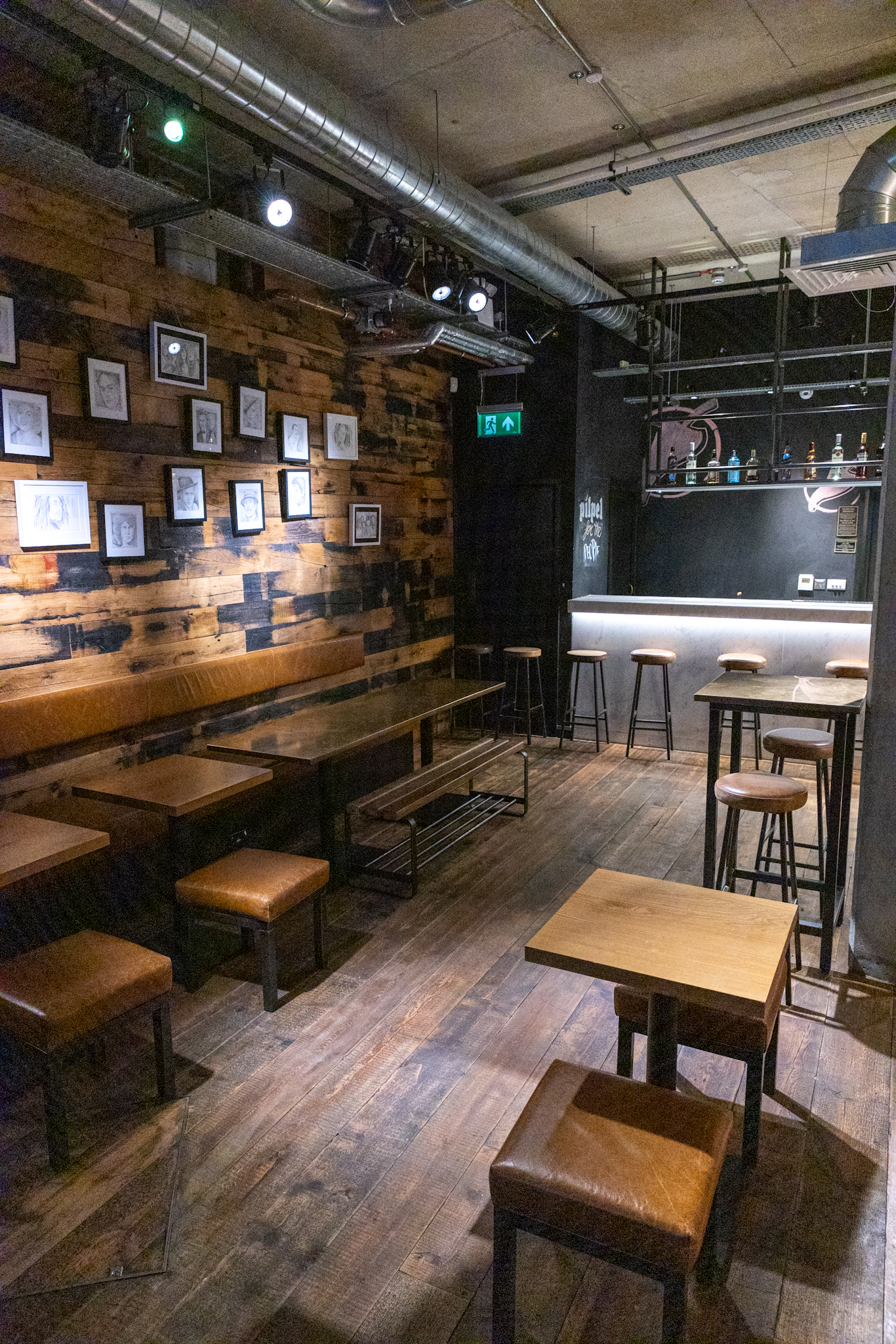 Whole Venue - fisx0jqntos.jpg