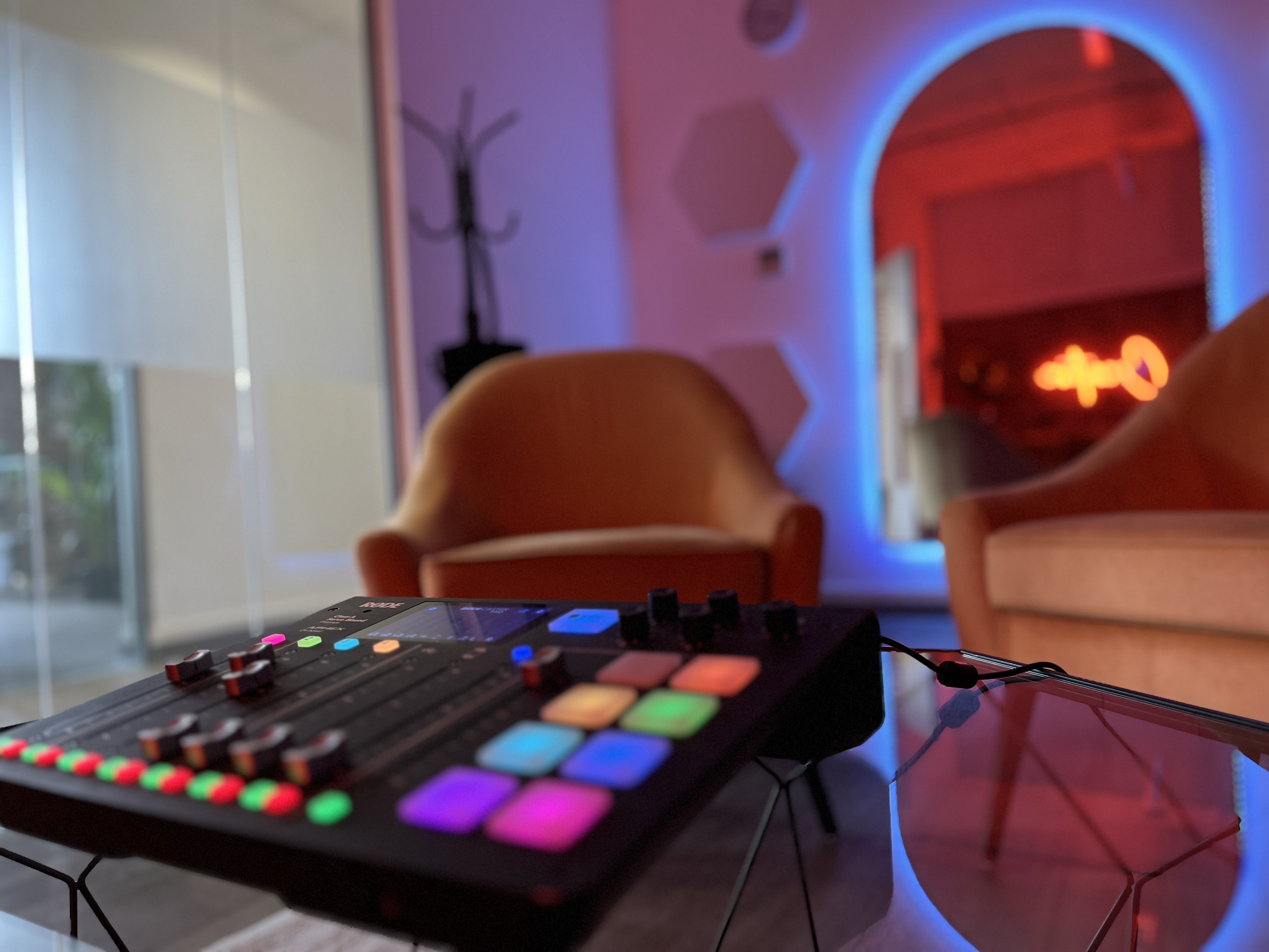 Creators House - Podcast Studio  - 3rg5mmgj4rh.JPG