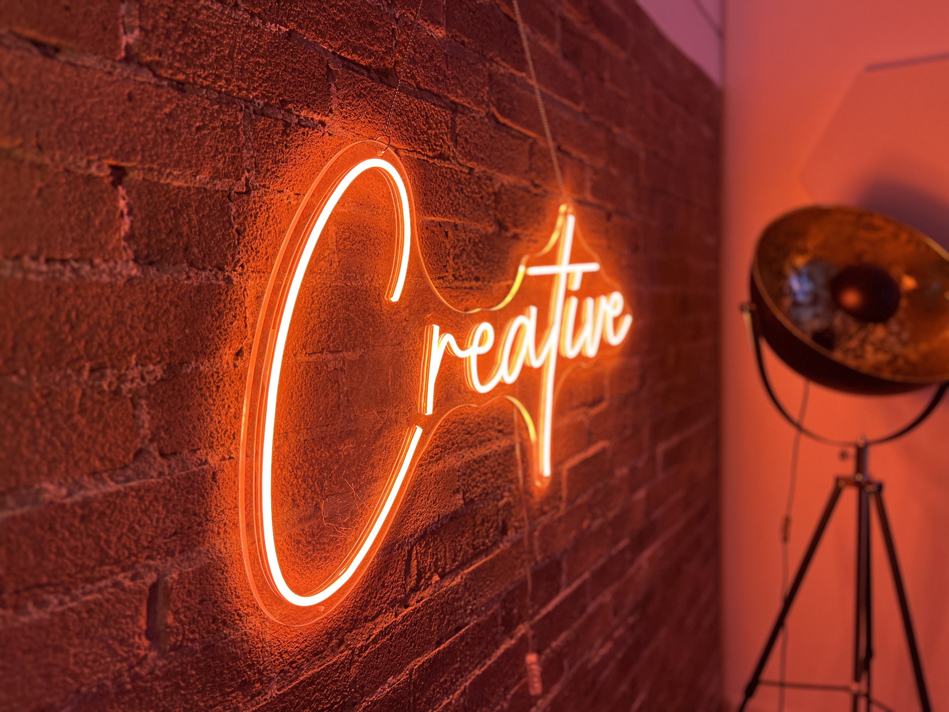 Creators House - Podcast Studio  - zfijpfioiev.JPG