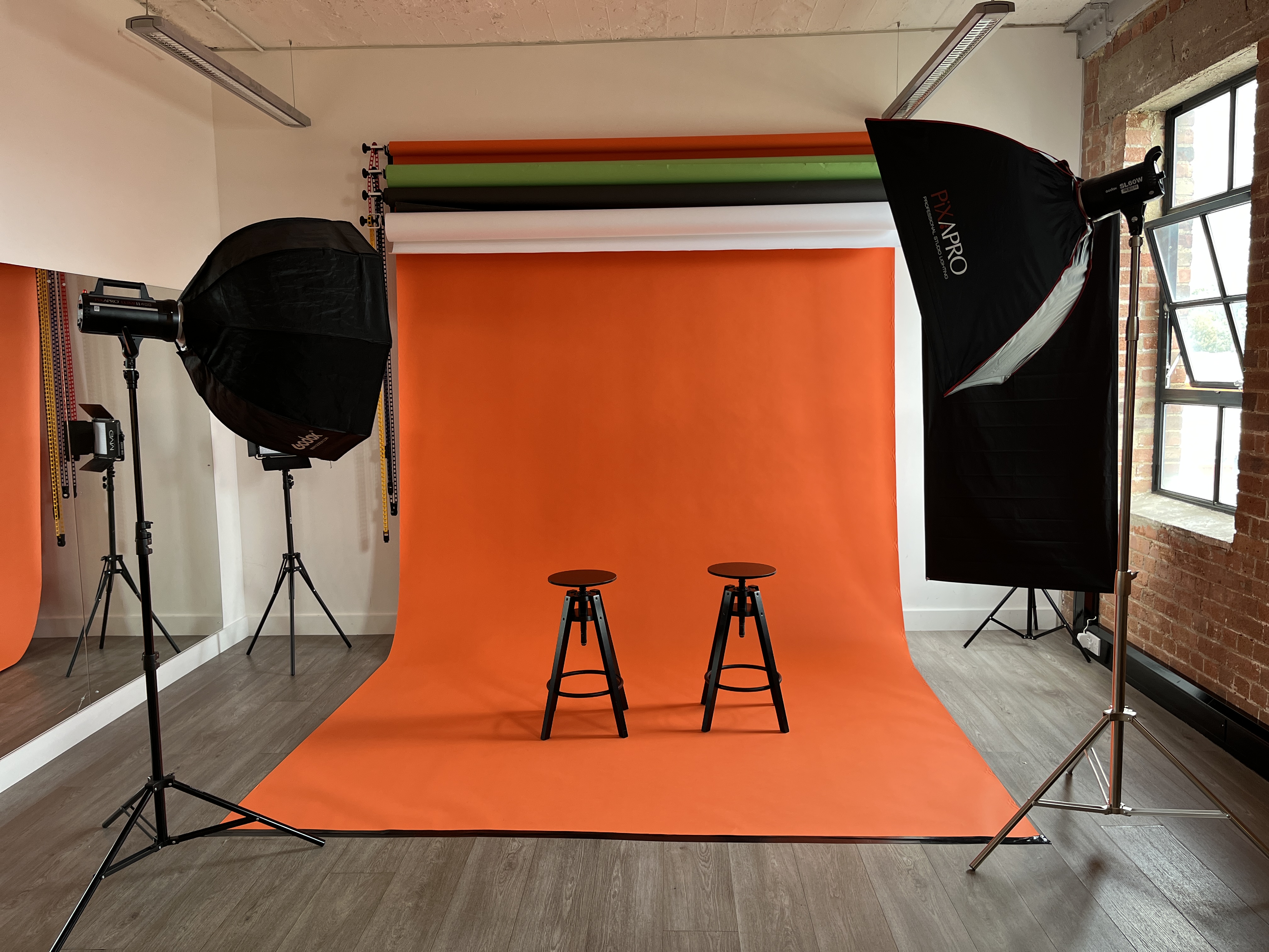 Creators House - Full Studio - n42gyim0vpx.JPG