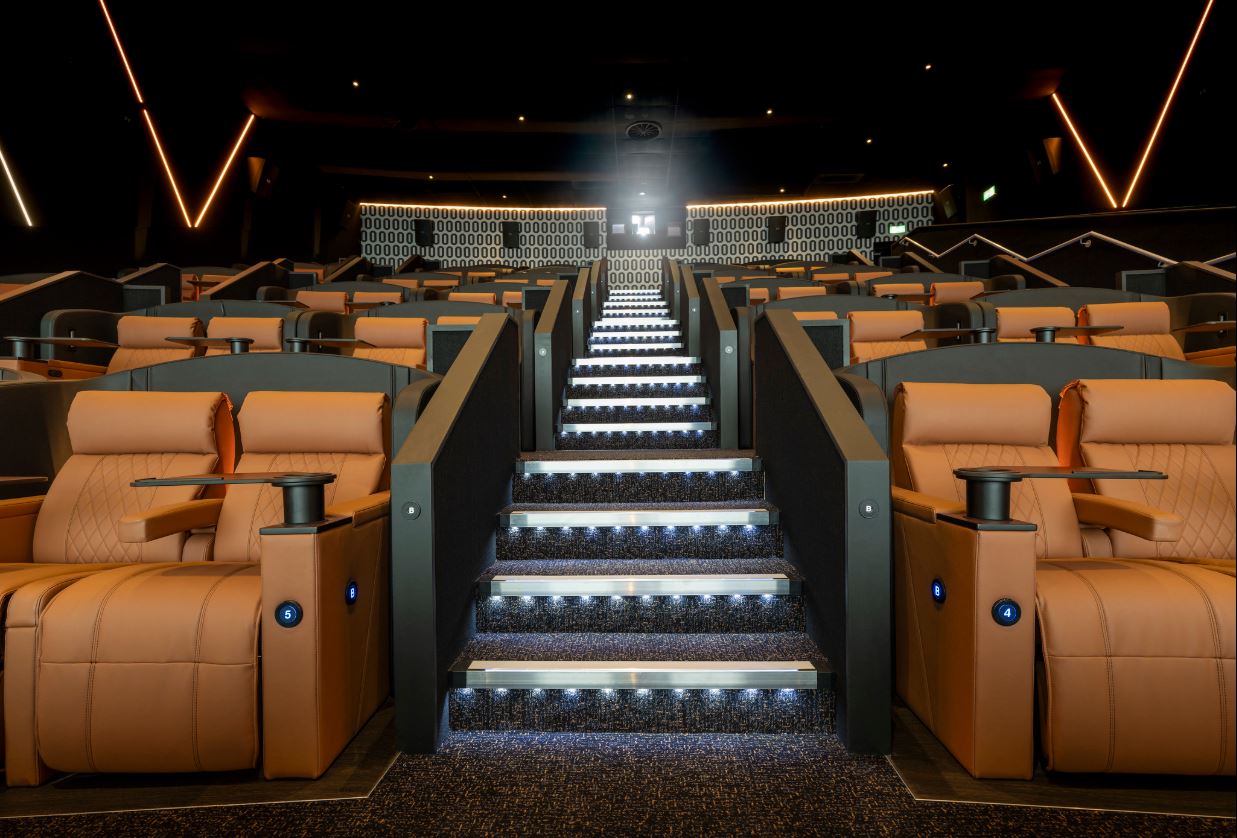 Screen 13 SUITE - tjpveafb5xu.JPG