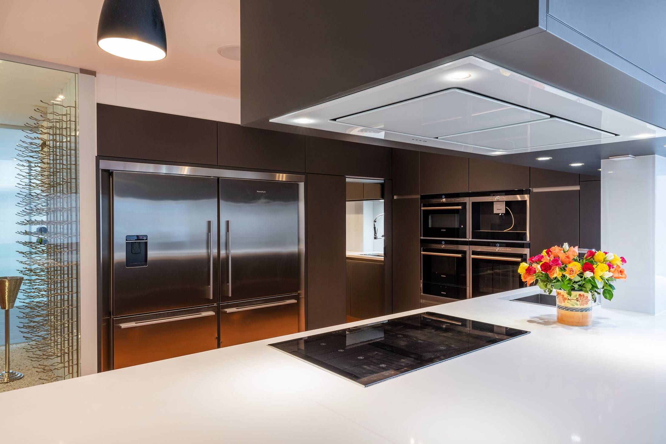 The Lounge - jyjkkp2tzm1.jpg