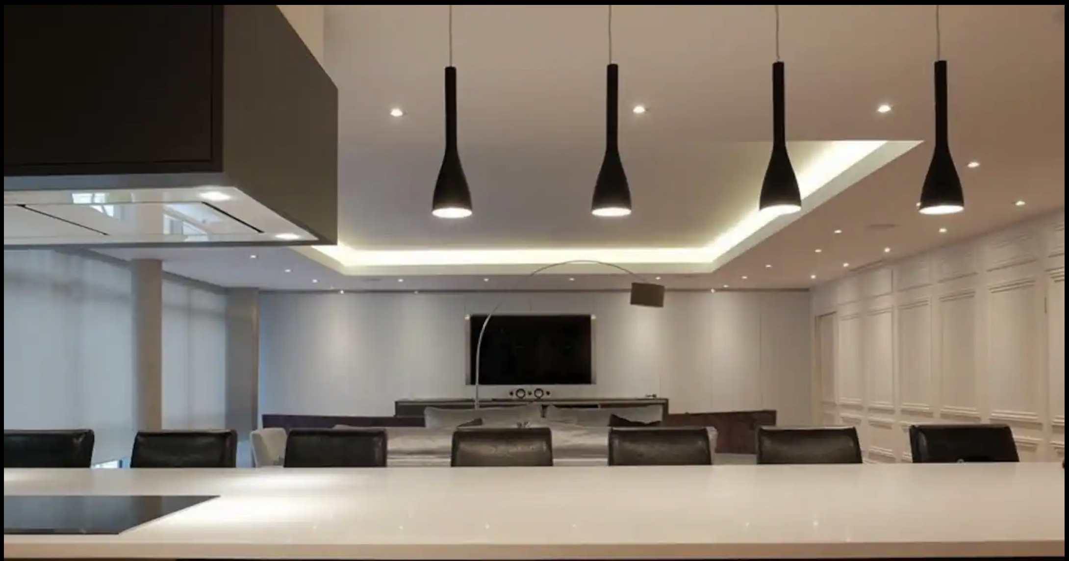 The Lounge - 4dvqt5jco00.jpg