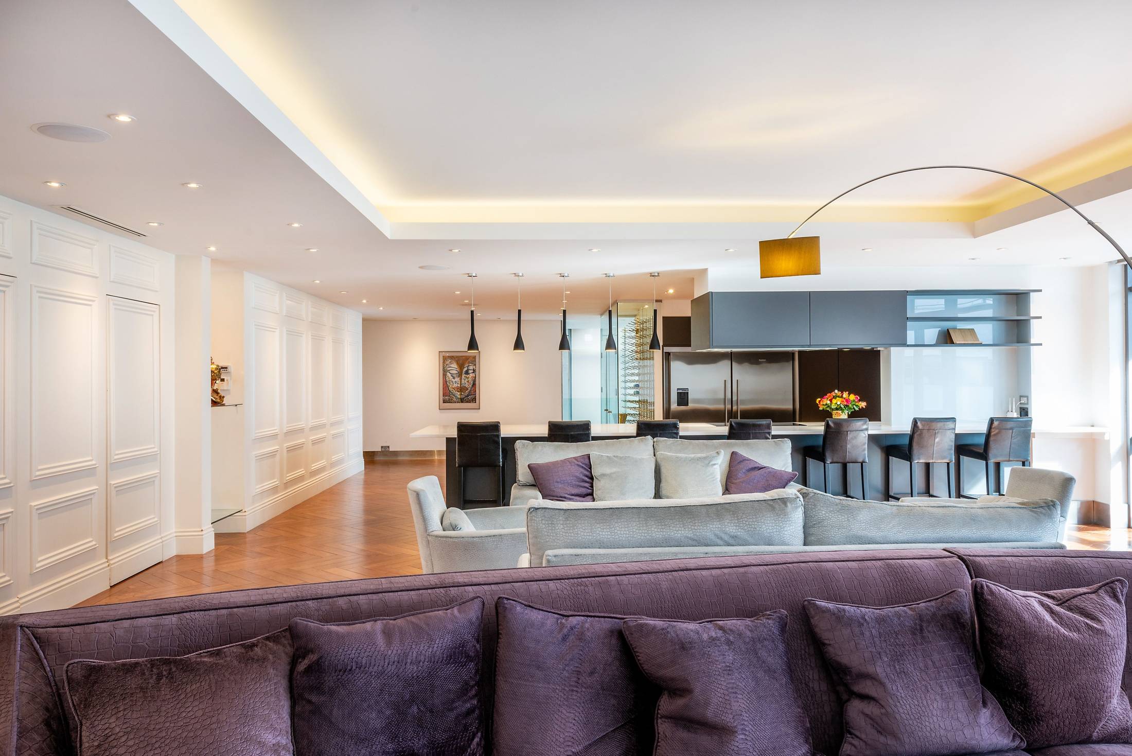 The Lounge - ca0skiy141e.jpg