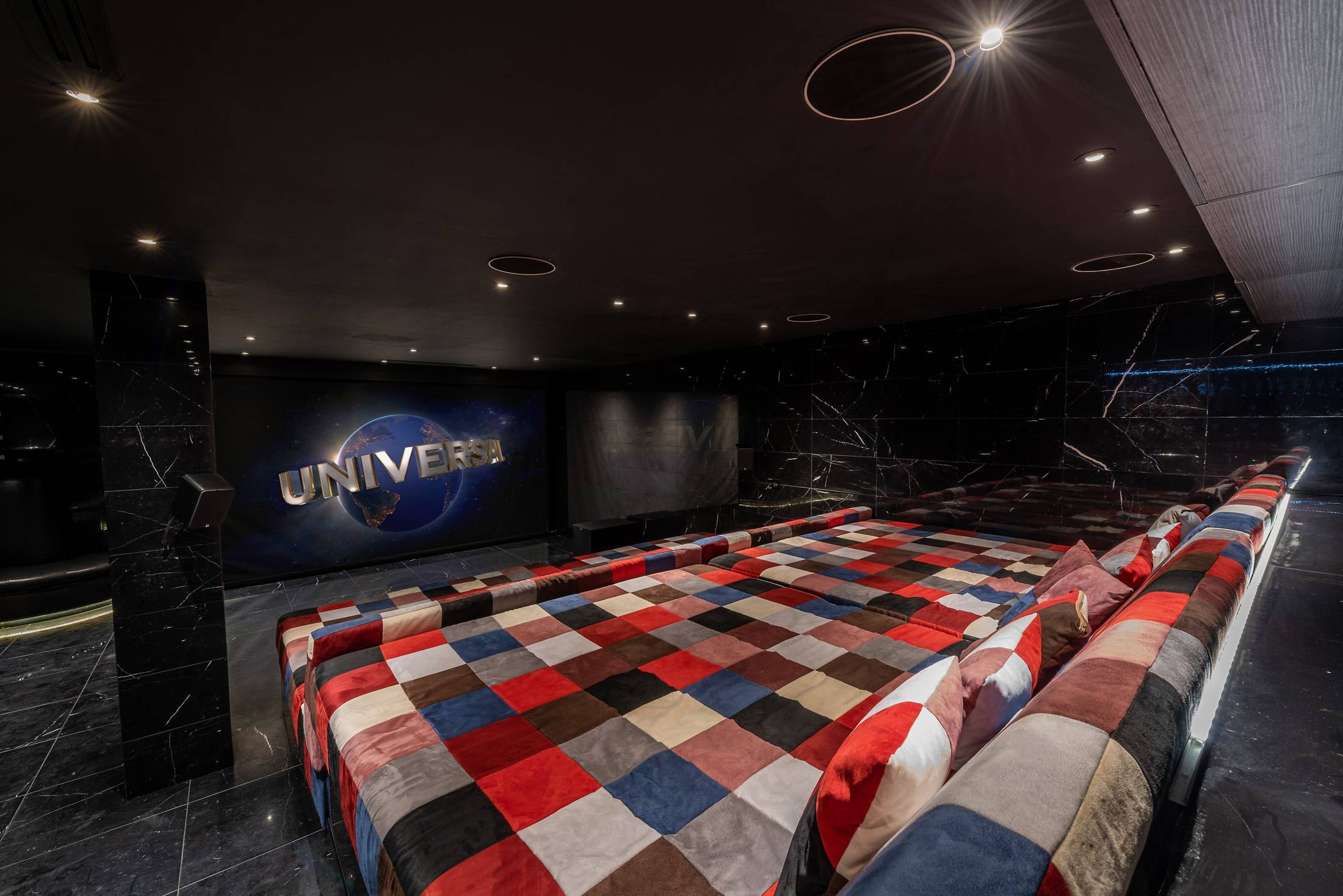 The Cinema Bar - fcycbbruthy.jpg