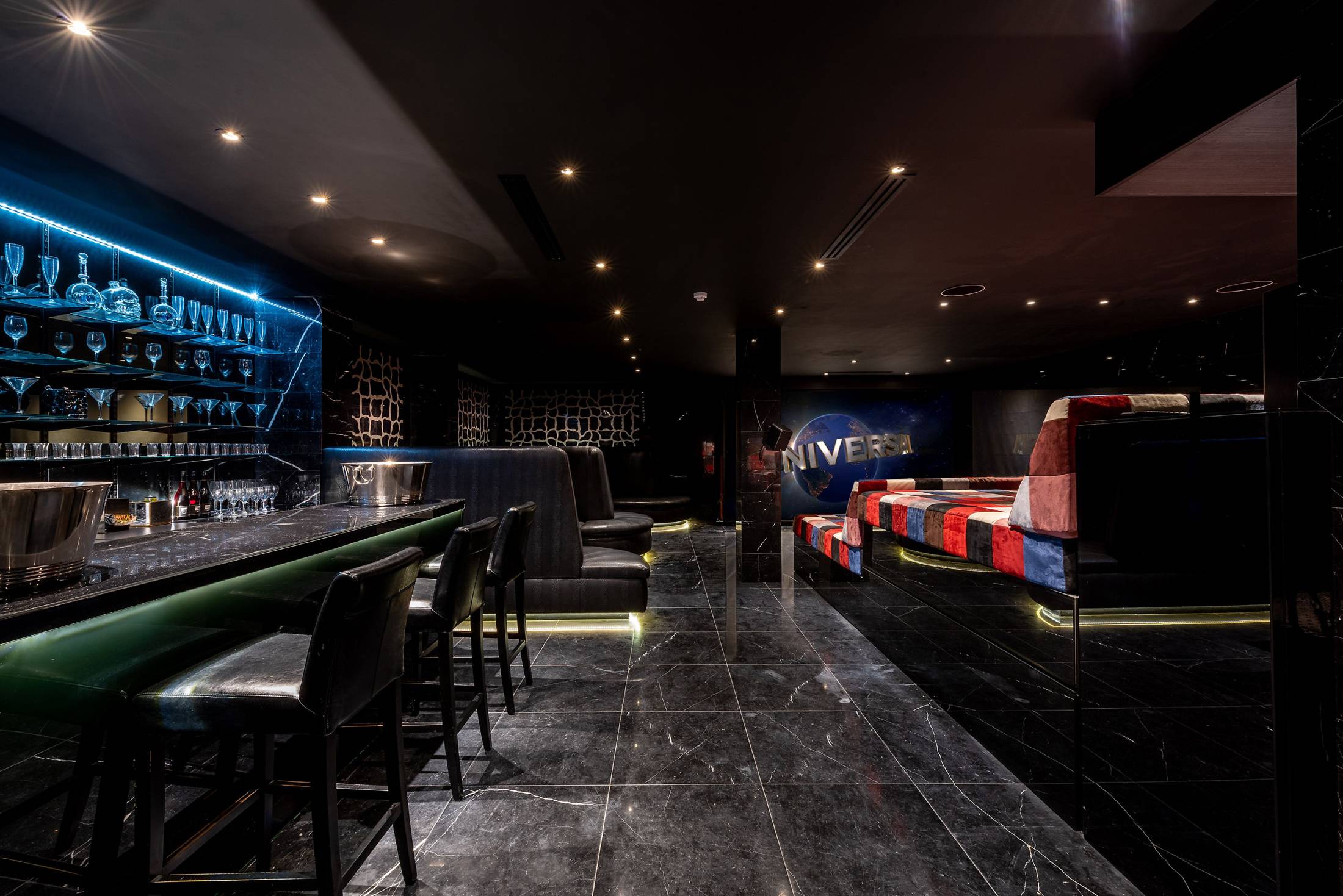 The Cinema Bar - jrbux3p5x4v.jpg