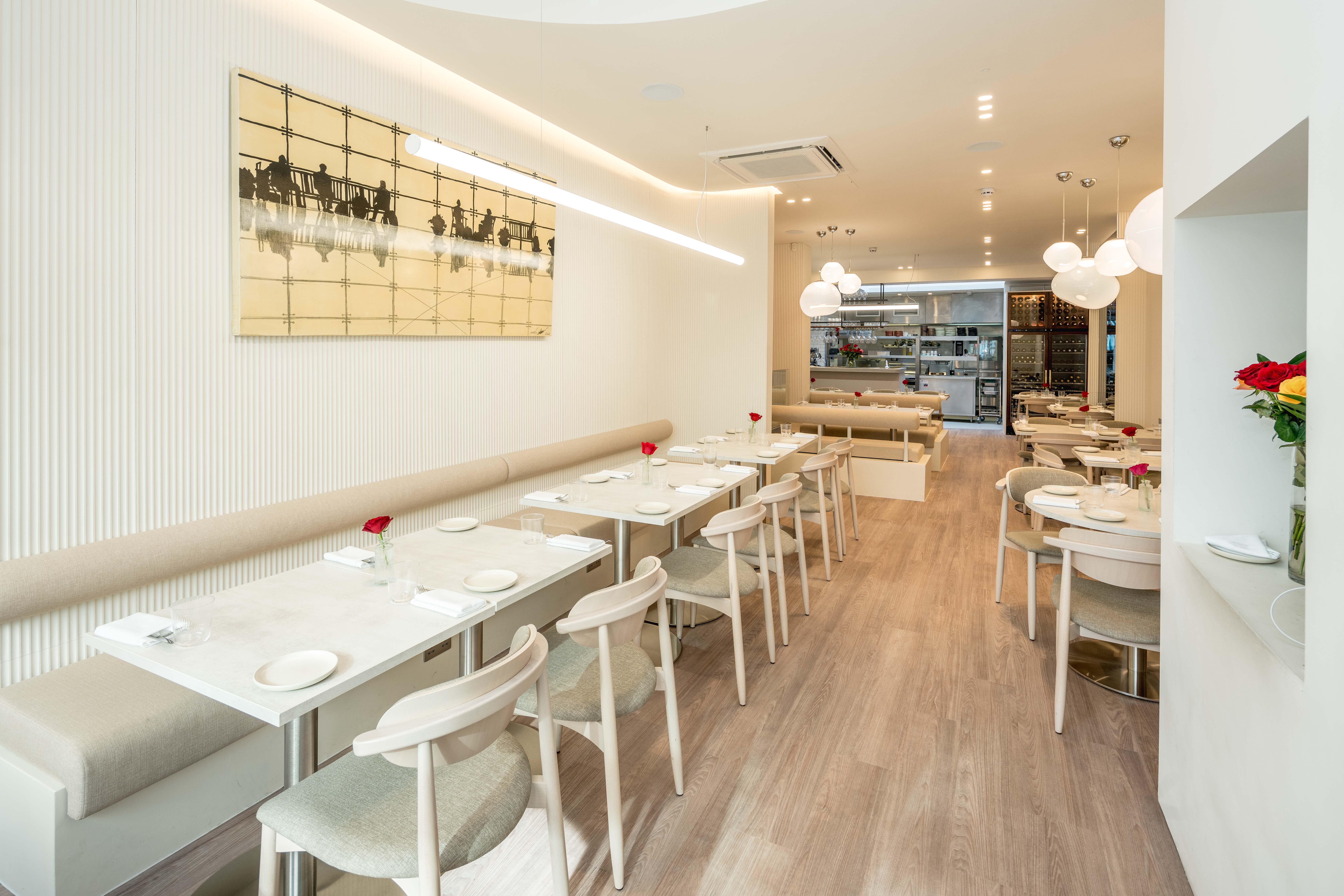 Modern Botwa restaurant with banquette seating for professional networking and boardroom lunches.