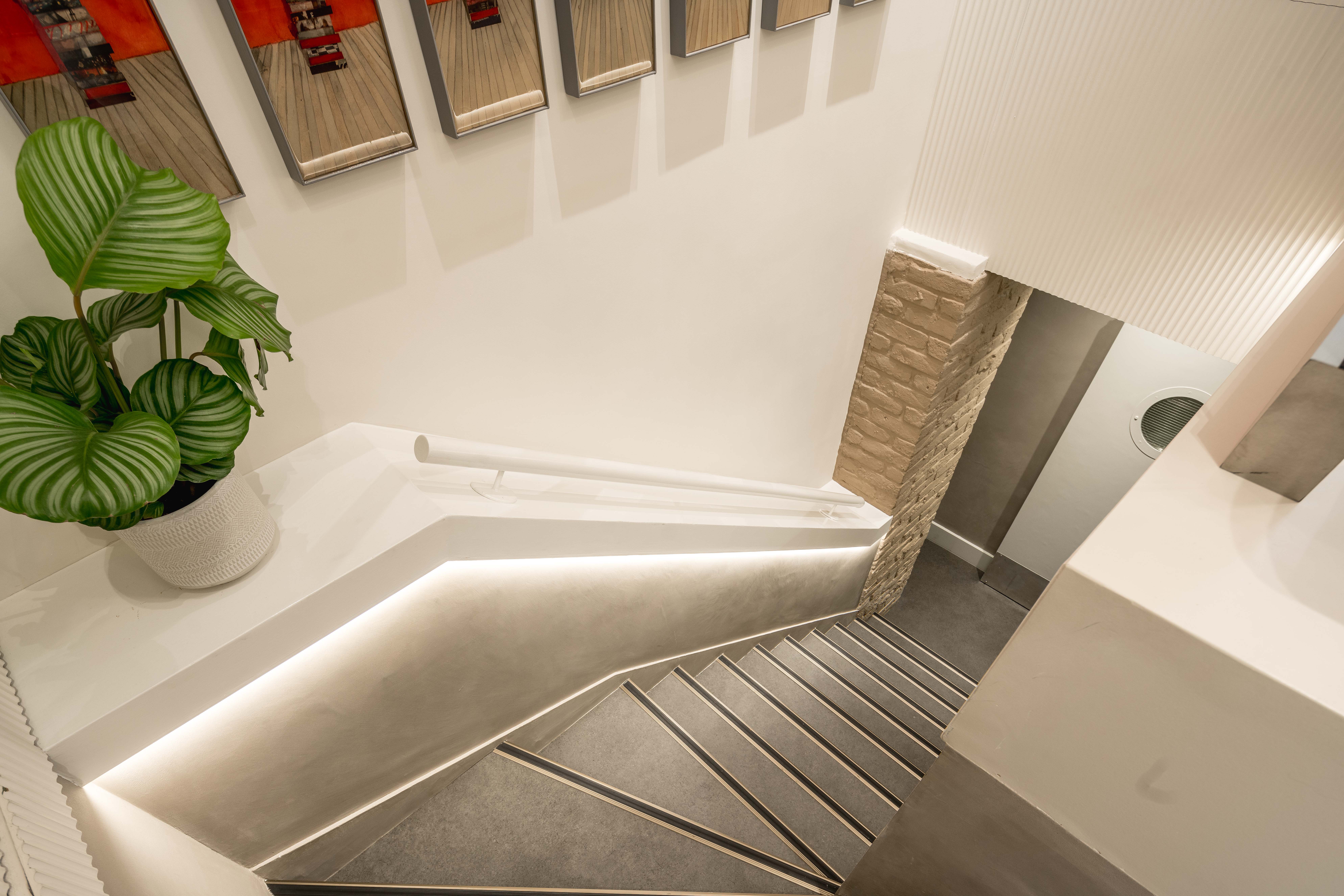 Restaurant - ypfep5ppskv.jpg