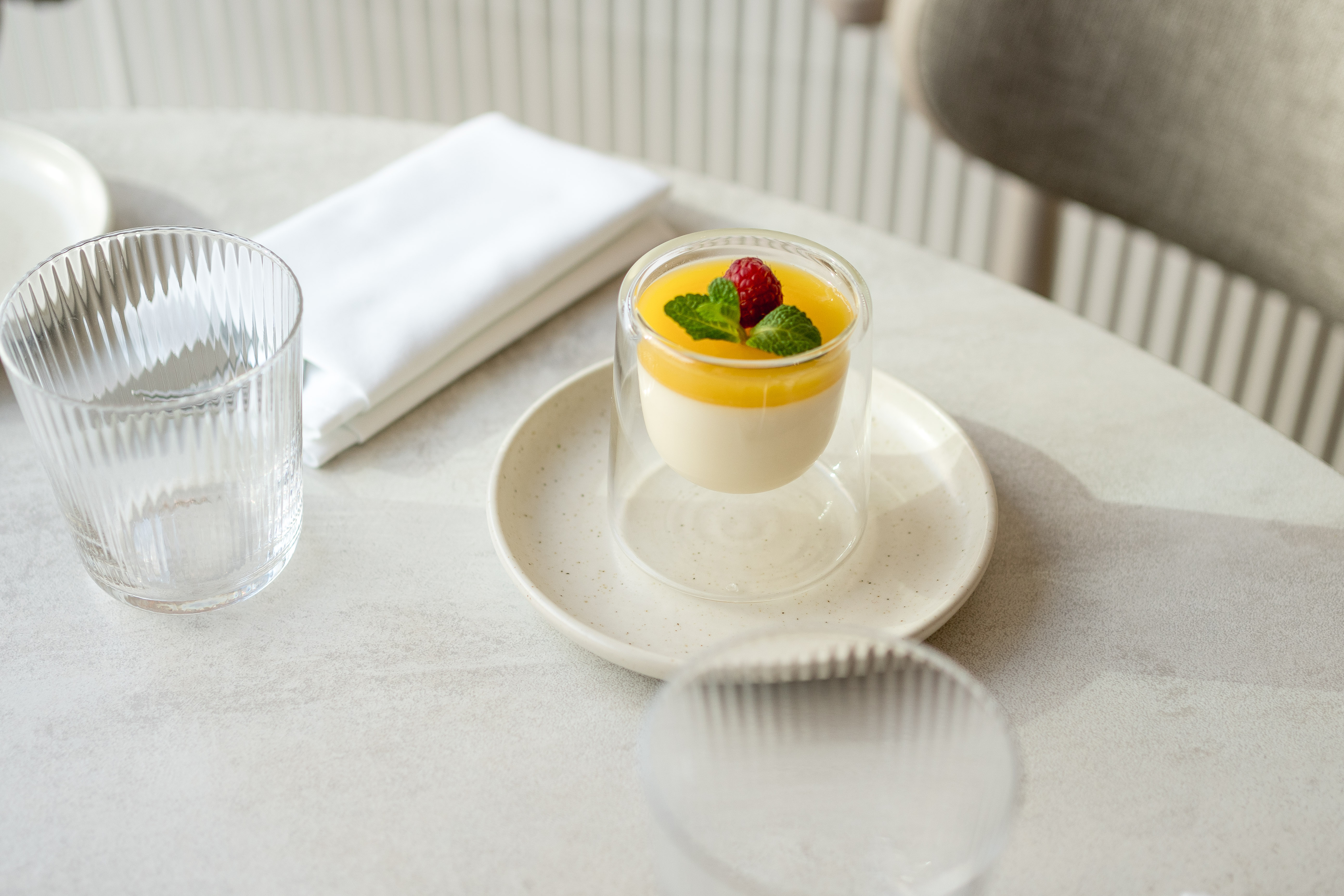 Restaurant - s2quihgon13.jpg