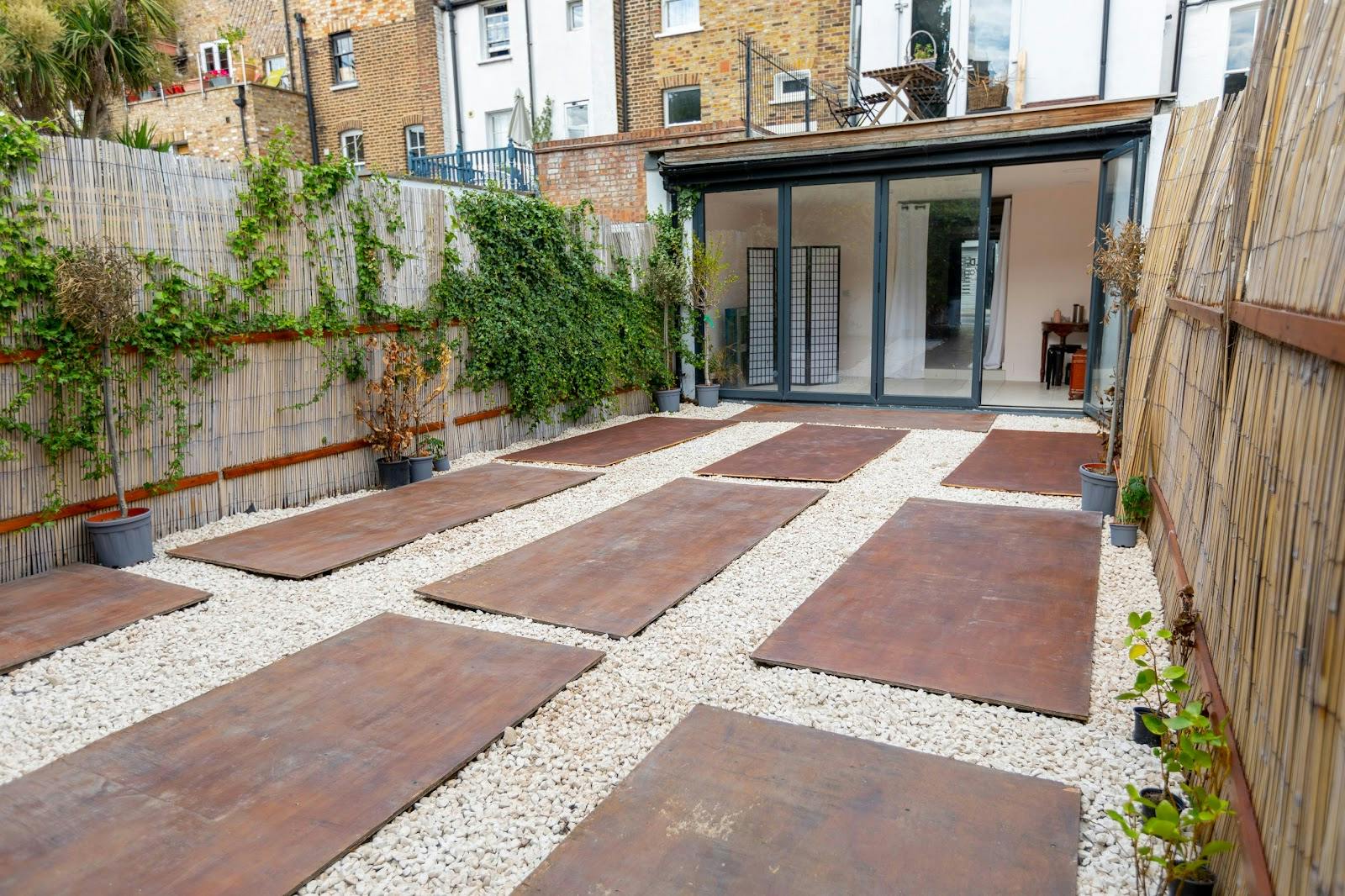 FOLD Yoga - >Fold Yoga London</a>