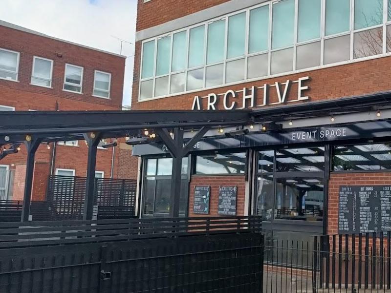 Private Hire - ougumvzu0uq.jpg