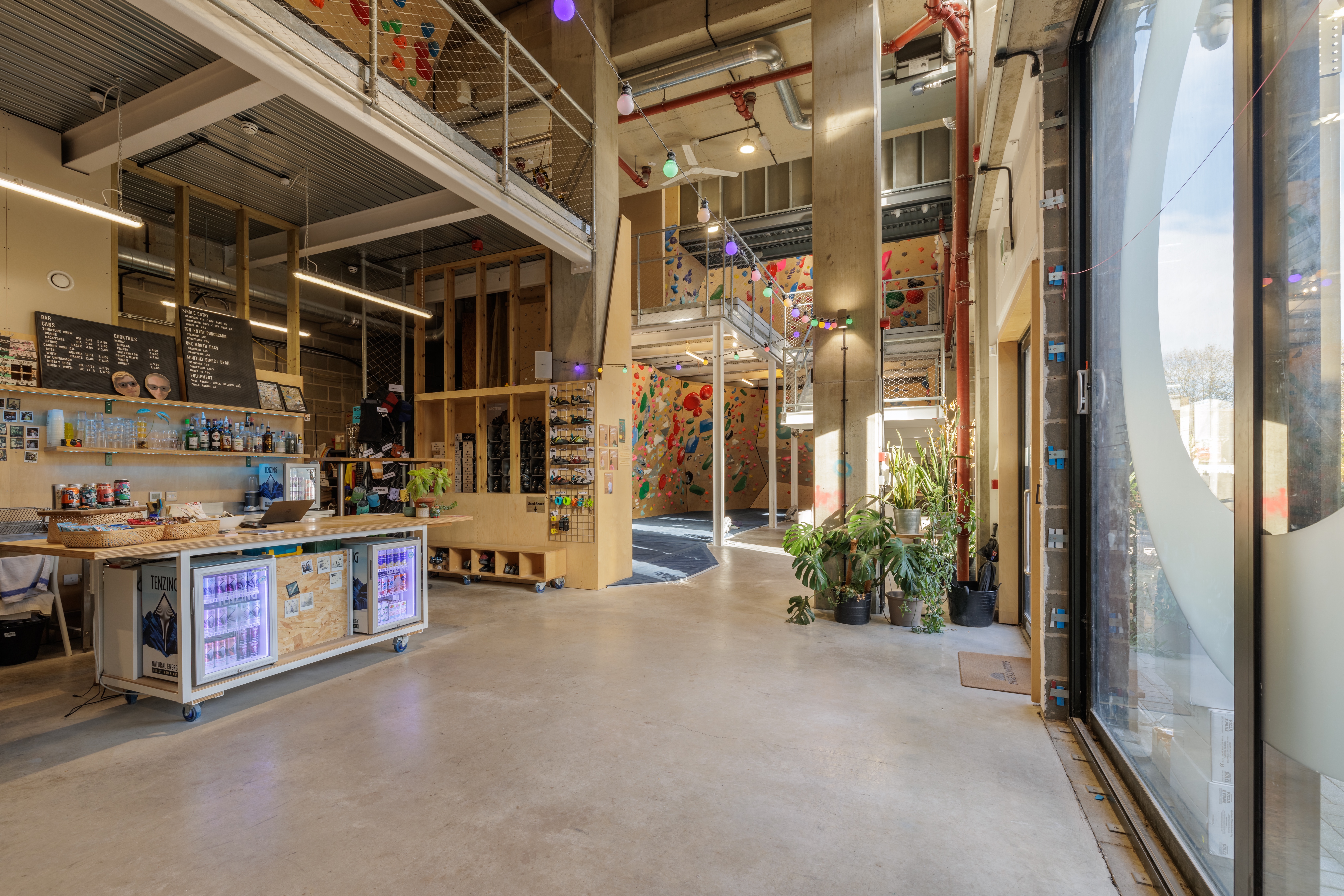 Vibrant Rise Climbing venue with a modern design, perfect for events and gatherings.