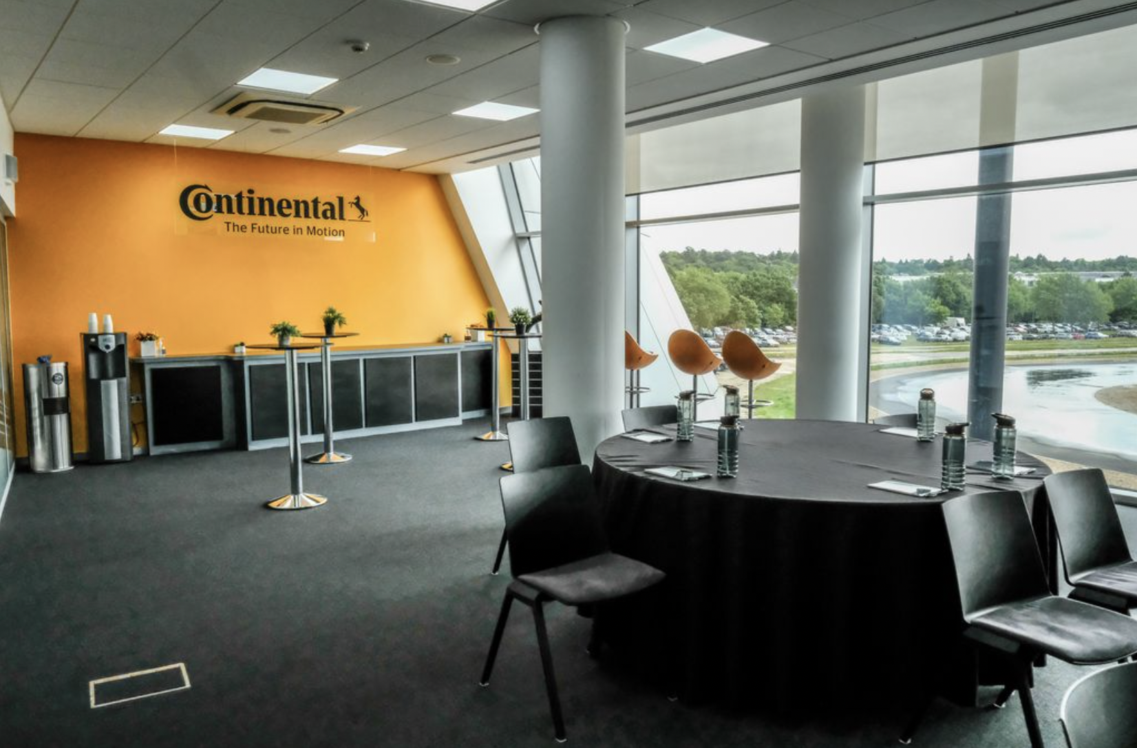 Continental Suite - 3tto0h04sgf.png