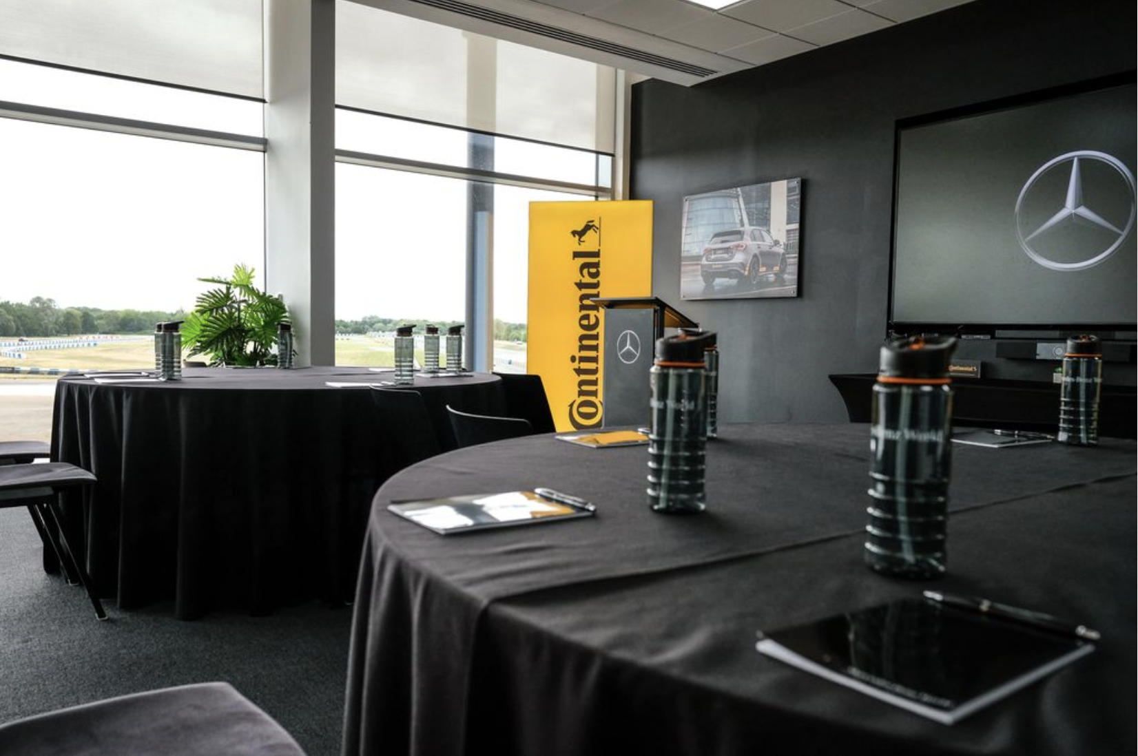 Continental Suite - omdconfboxi.png