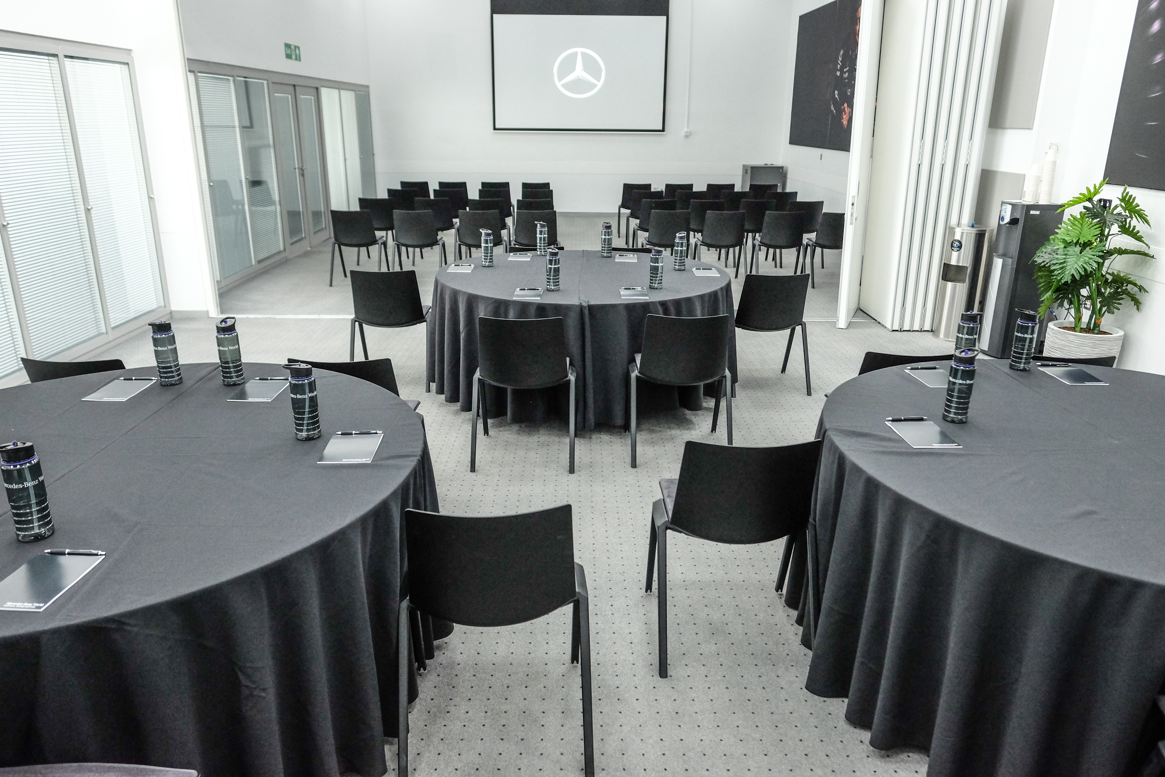 Hamilton & Russell Suite - rhjrxzg02rm.jpg