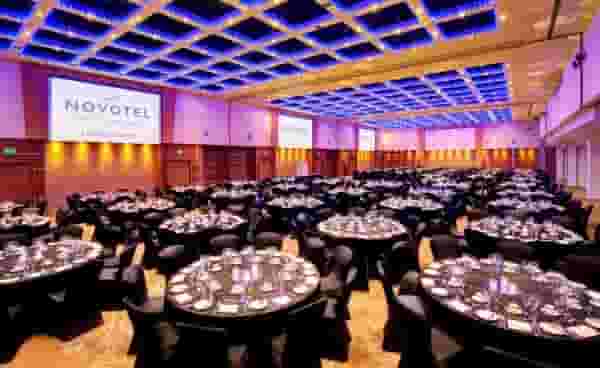 Novotel London West