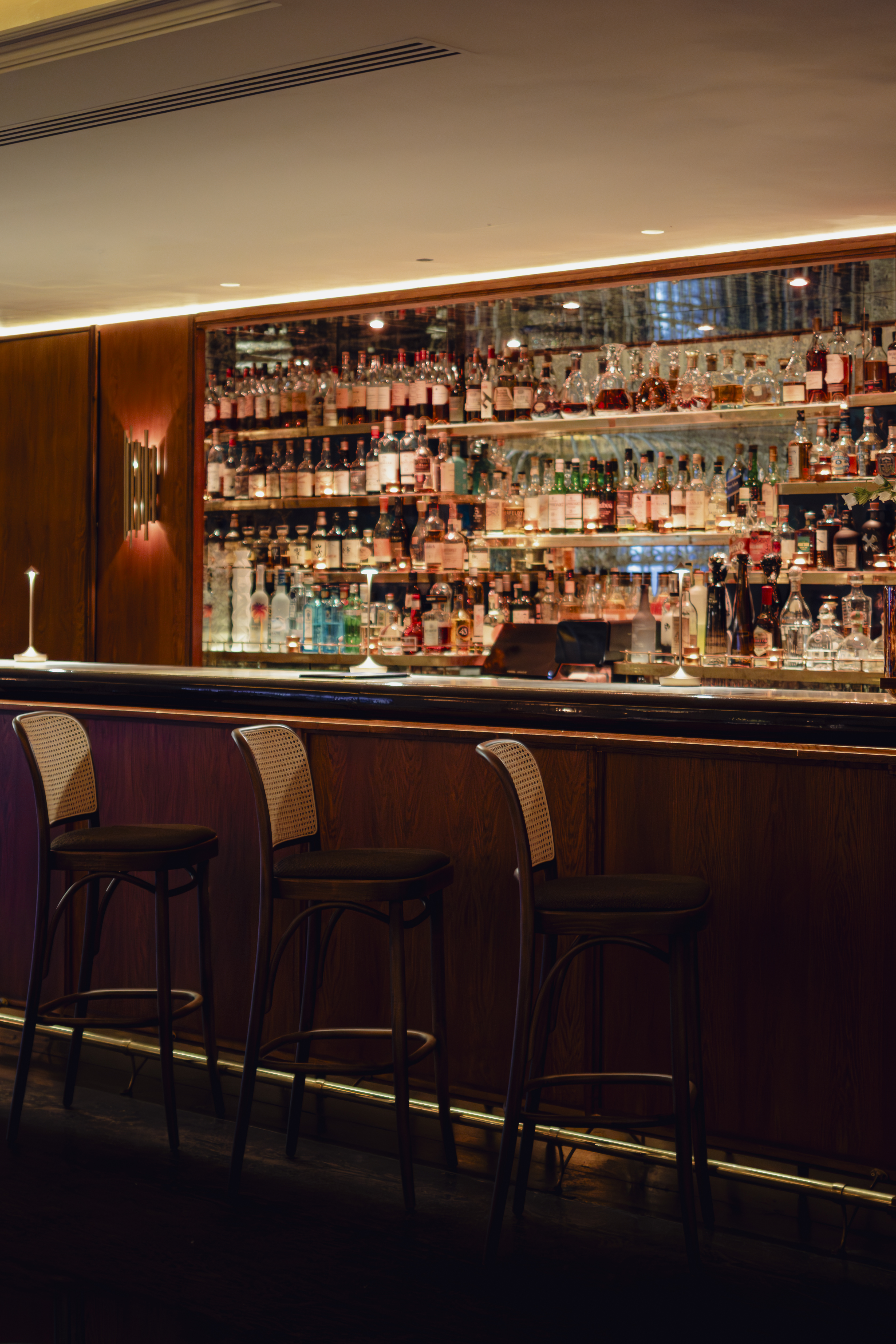 Restaurant - Main dining room  - pinthcvamnz.jpg