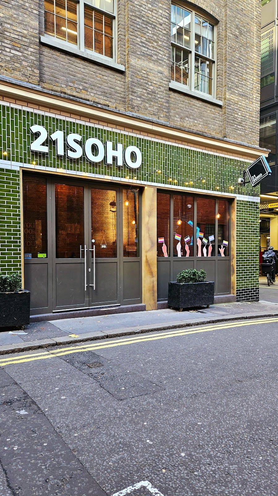 21Soho - >Ajith Unni</a>